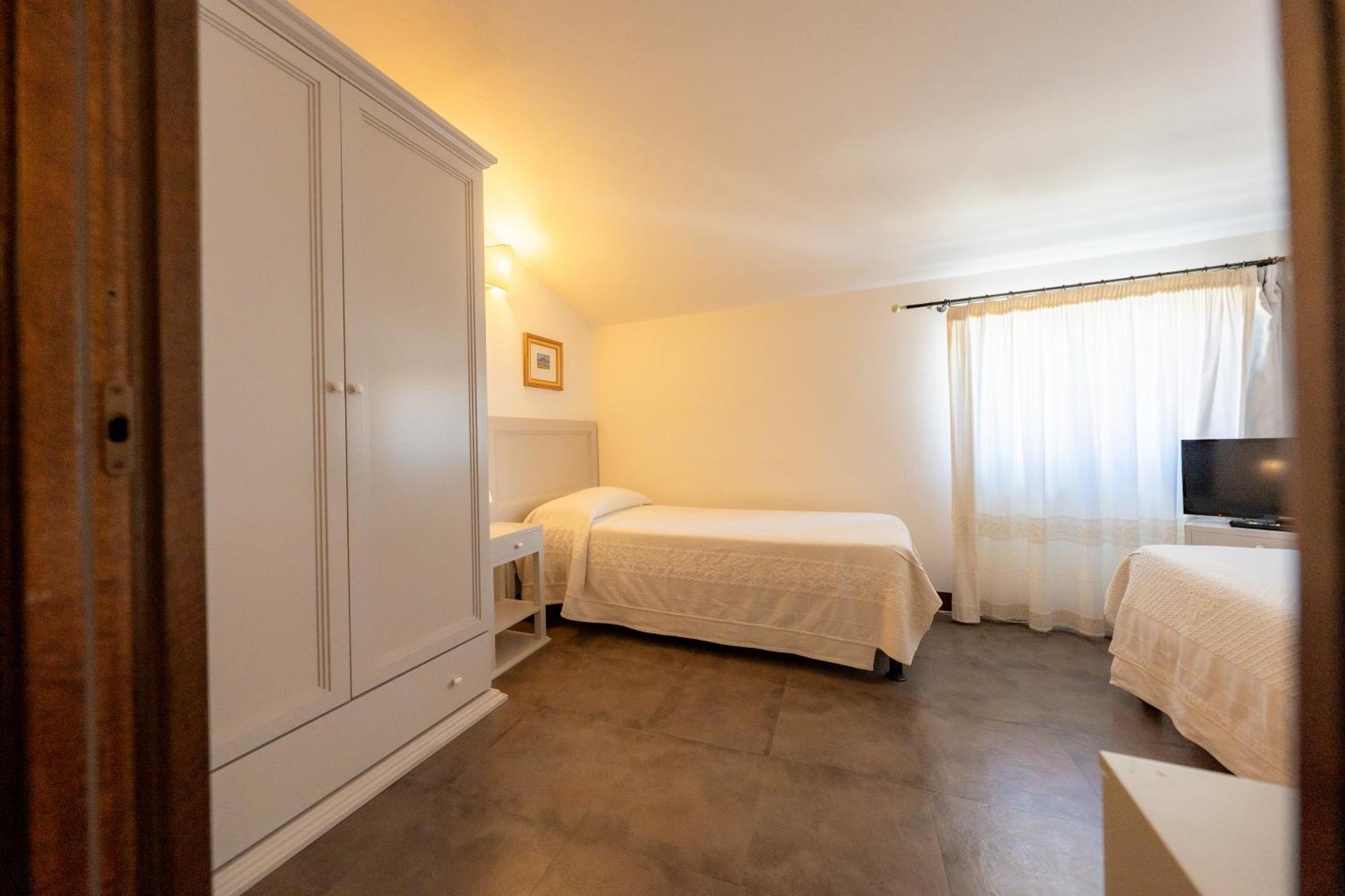 Albergo Residenziale La Corte Tortoli Exterior photo